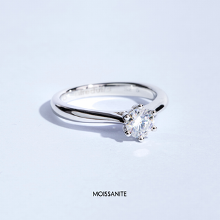 Round Tiffset 0.50ct M R